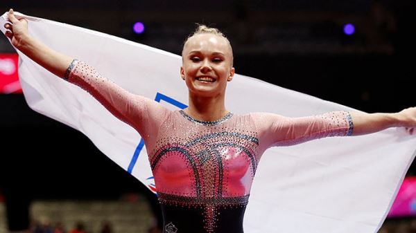 Чемпионка Токио Мельникова успешно перенесла операцию по коррекции зрения