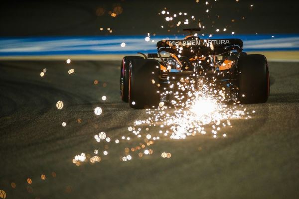 McLaren: Проблемы с тормозами выбили нас из графика